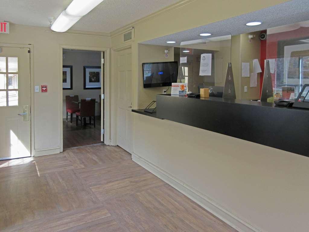 Suburban Studios Raleigh - Crabtree Valley Интерьер фото